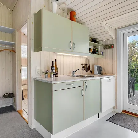 3 Bedroom Pet Friendly In Holiday home Ebeltoft