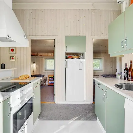 Dom wakacyjny 3 Bedroom Pet Friendly In *