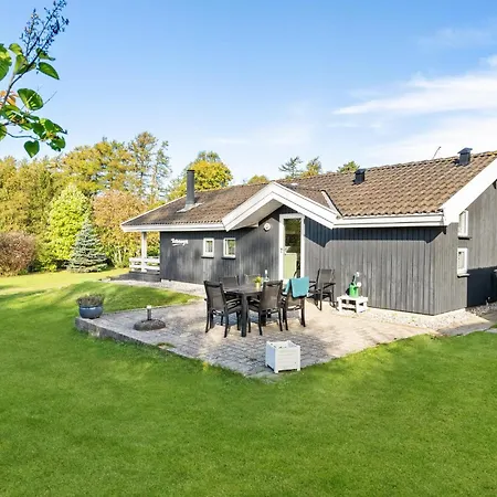 3 Bedroom Pet Friendly In Ebeltoft
