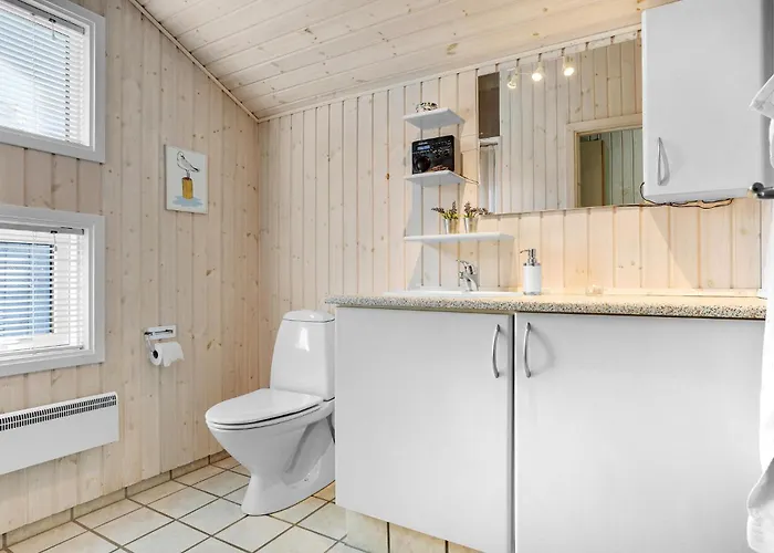 Ferienhaus 3 Bedroom Pet Friendly In *