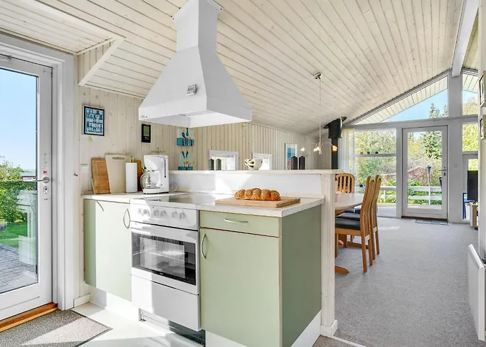 Ferienhaus 3 Bedroom Pet Friendly In